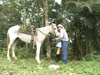 Rafaela And Some Dude Go To The Forest To Have Anal Sex